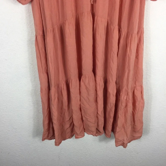 Young Fabulous & Broke Dawn Coral Tiered Oversized Midi Dress Medium - Picture 12 of 16
